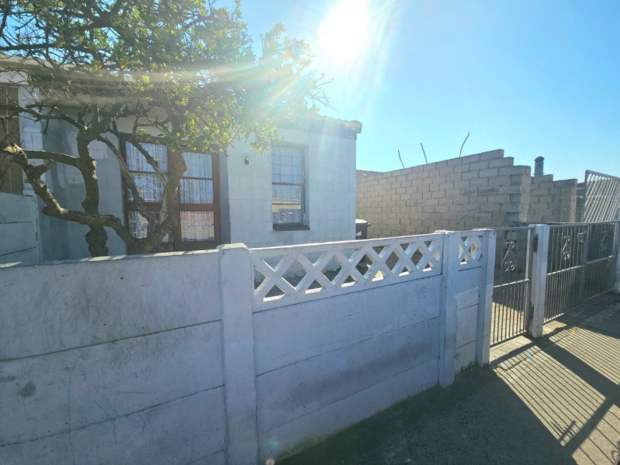 3 Bedroom Property for Sale in Eastridge Western Cape